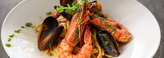 Afroditi Venus Beach Hotel & Spa