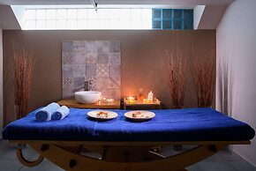 Afroditi Venus Beach Hotel & Spa