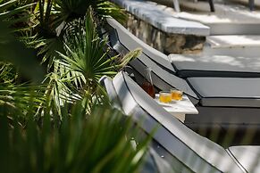 Afroditi Venus Beach Hotel & Spa