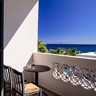 Afroditi Venus Beach Hotel & Spa
