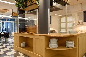 Afroditi Venus Beach Hotel & Spa