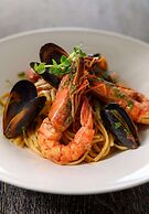 Afroditi Venus Beach Hotel & Spa