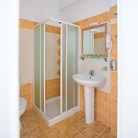 Afroditi Venus Beach Hotel & Spa