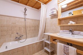 Hôtel Loisirs Les Côtes, Résidence et Chalets