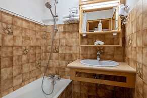 Hôtel Loisirs Les Côtes, Résidence et Chalets