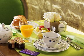 Le Relais Saint Honoré