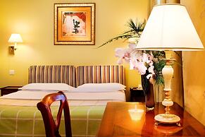 Le Relais Saint Honoré