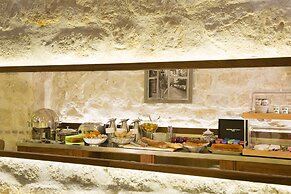 Le Relais Saint Honoré