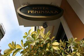 Hotel Peninsula