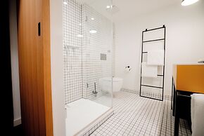 Bob W Münchner Freiheit