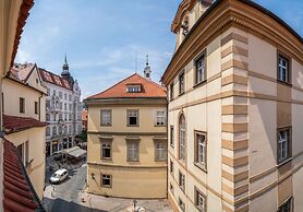 Aurus Hotel by Adrez Living