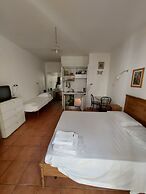 Vatican Rooms Guest House