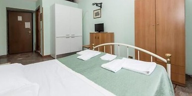 Vatican Rooms Guest House