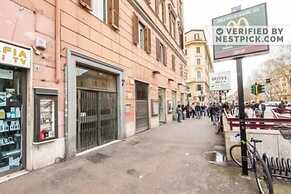 Vatican Rooms Guest House