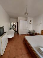 Vatican Rooms Guest House