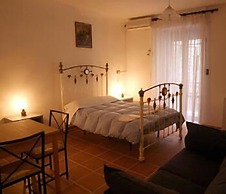 Vatican Rooms Guest House