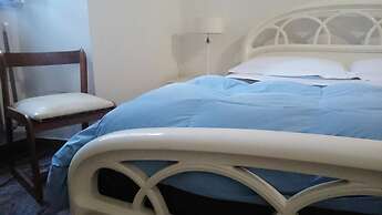 Vatican Rooms Guest House