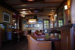 Wards Hotel