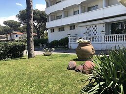 Domizia Palace Hotel