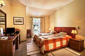 Rio Arade Manor House