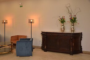 Porto Domus Hotel