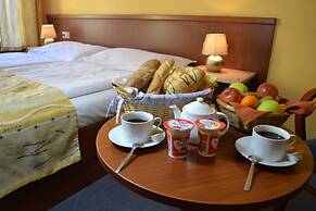 Aparthotel Austria Suites