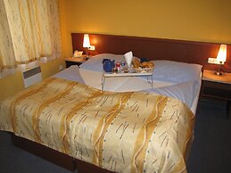 Aparthotel Austria Suites