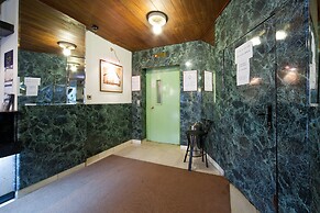 Slavyanska Beseda Hotel