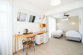 Hideaway Hotel