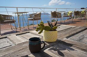 Hideaway Hotel