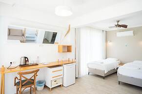 Hideaway Hotel