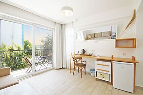 Hideaway Hotel