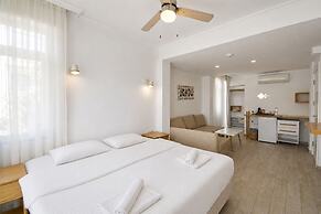Hideaway Hotel