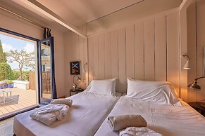 Hotel Trias