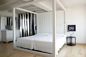 Hotel Trias