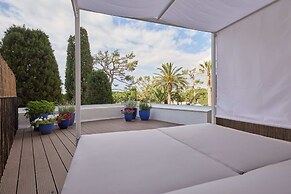 Hotel Trias