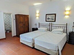 Hotel Solar De Monfalim