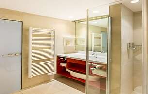 Thermenhotel All In Red