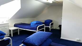 Summer House Backpackers