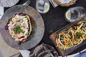 Hoposa Pollentia - Adults Only