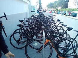 Hoposa Pollentia - Adults Only