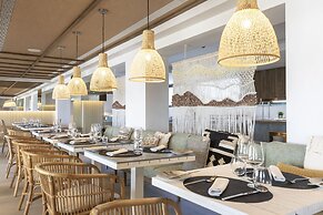 Hoposa Pollentia - Adults Only