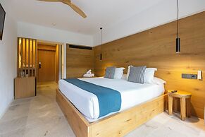 Las Gaviotas Suites Hotel