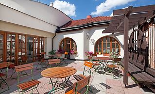 Hotel Concertino Zlatá Husa