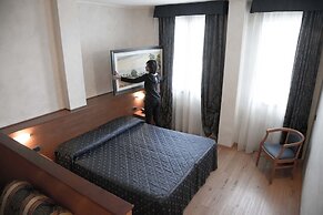 Point Hotel