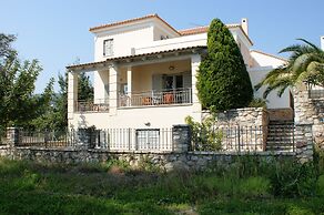 Harmony Hotel Apartments