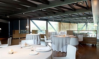 Hotel Món Sant Benet
