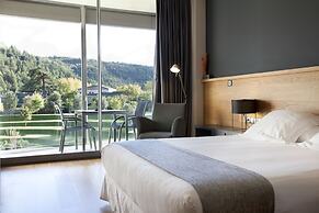 Hotel Món Sant Benet