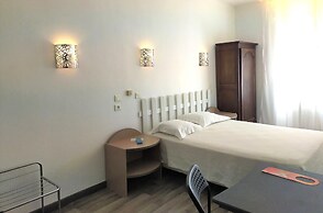 Au Nouvel Hotel