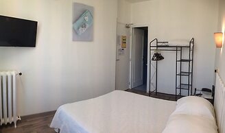 Au Nouvel Hotel